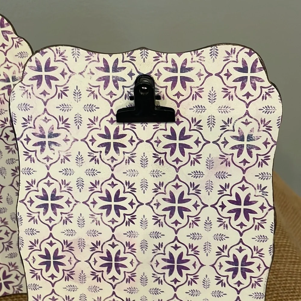 Purple & white clip frames small set of 2 new